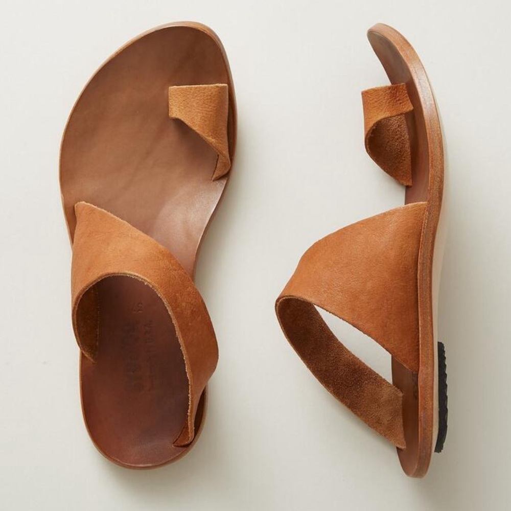 Cydwoq Hillary sandals. Made in USA.